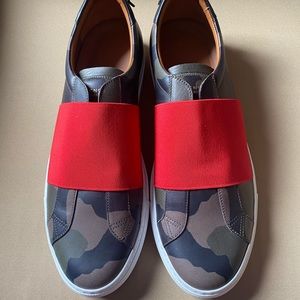 GIVENCHY MEN’S LEATHER CAMO SLIP ONS